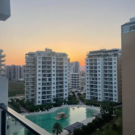 Pool View Caesar &