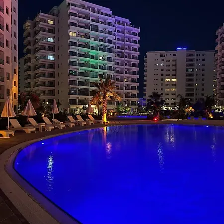 Apartment Pool View Caesar & Dherinia